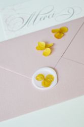 sigiliu-ceara-autoadeziv-hortensie-galben-mustar-1