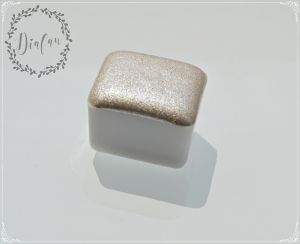 Culoare perlata caligrafie White Gardenia