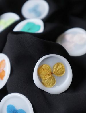 sigiliu-ceara-autoadeziv-hortensie-galben-mustar-2