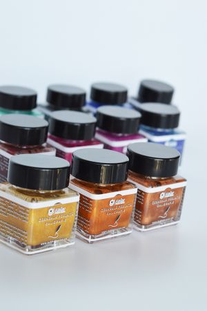 cerneala-lichida-caligrafie-nuante-auriu