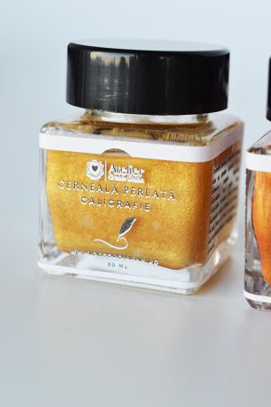 cerneala-caligrafie-lichida-aurie