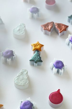 roz-ciclam-culoare-cerneala-caligrafie-pictura