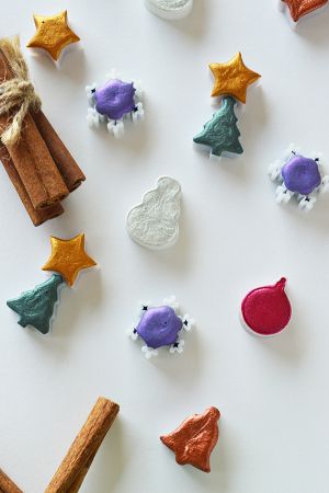 cerneala-caligrafie-pictura-aerografie-ilustratie-violet-iris