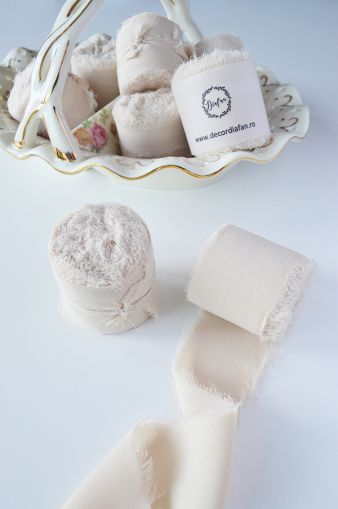 panglica-matase-crem-pal-1