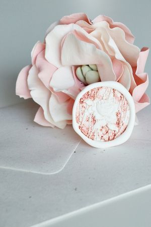 sigiliu-ceara-invitatie-cu-pigment-rosu-bordeaux