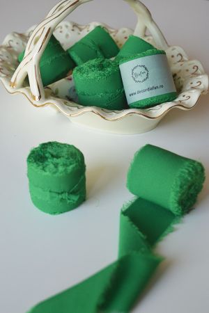 panglica-matase-verde-muschi